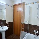 Awesome Sea & Marina View Center 1 Bdr Flat Λάρνακα